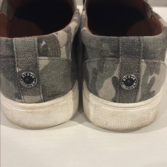 Steve Madden Gray Camouflage Slip-On Shoes - Picture 3 of 4